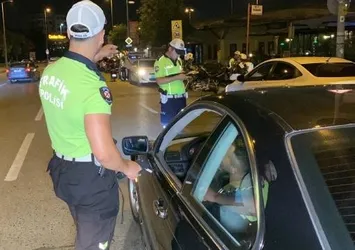 İstanbul'da asayiş uygulamasında 215 şüpheli gözaltına alındı