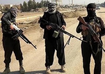 DEAŞ kaçmak isteyen sivilleri kurşuna dizdi