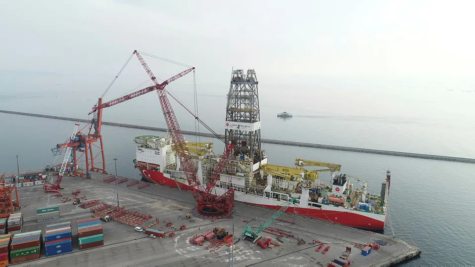 Fatih sondaj gemisi Karadeniz’e hazırlanıyor! Bakan Fatih Dönmez tarih vermişti | Video