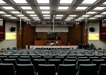 Soruları göstermeden önce abdest aldırmışlar