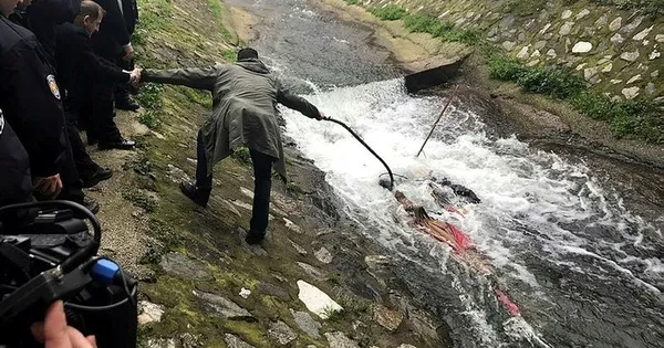 Cesedi su kanalında bulundu - 1