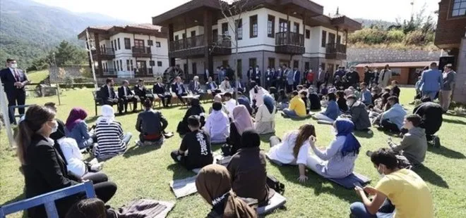 Başkan Erdoğan Manisa’daki gençlere telefonla seslendi: Bunları ihmal etmeden yolculuğa devam...
