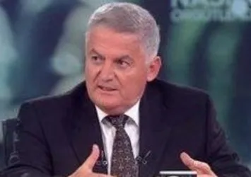 Ahmet Zeki Üçok'tan şok iddia!