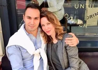 Cenk Küpeli ile jet hızıyla evlenen Demet Şener hamile mi?