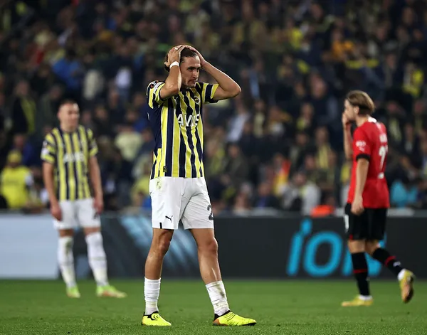 fenerbahcenin-yildizi-crespodan-turk-milli-takimi-sozleri-teklif-gelirse-forma-giyebilirim-1668097971261.jpg Fenerbahçe'nin yıldızı Crespo'dan Türk Milli Takımı sözleri: Teklif gelirse forma giyebilirim - 3