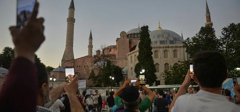 Sağlık Bilimleri Üniversitesi Rektörü Prof. Dr. Erdöl: Tarih Ayasofya kararını altın harflerle yazacak