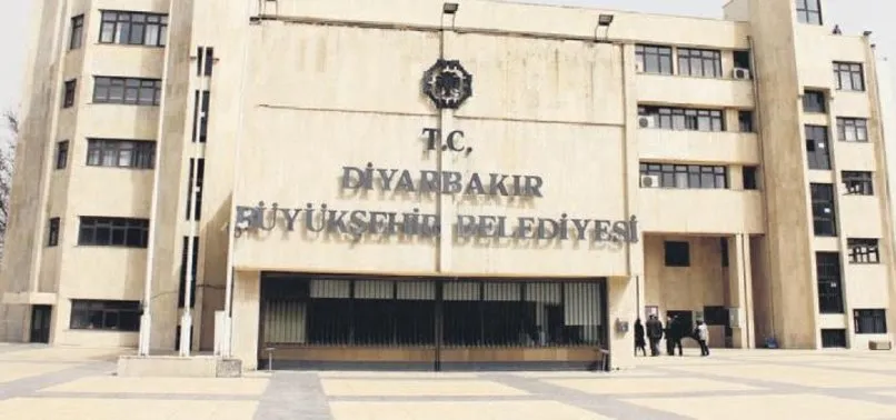 Diyarbakır Belediyesi’nde şok tespit! 3 PKK'lı belediyeyi yönetiyormuş