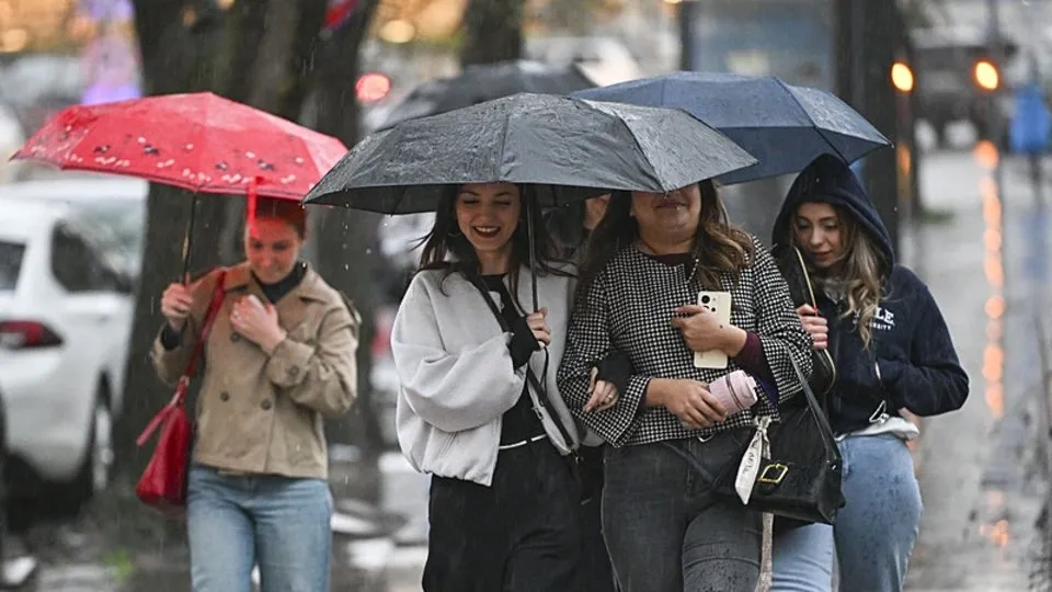 Ankara’da sağanak ve dolu etkili oldu!