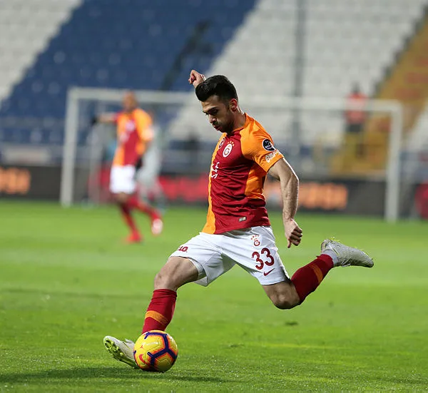 Son dakika! Trabzonspor derbisi sonrası Galatasaray'da deprem! 7 futbolcuyla yollar ayrılıyor - 10