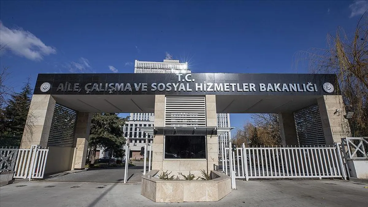 Aile ve Sosyal Hizmetler Bakanlığı 2 bin 390 sözleşmeli personel alımı yapacak