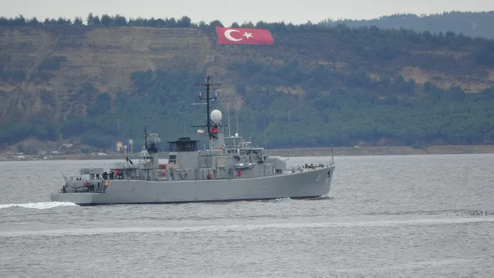 Son dakika: Bulgar savaş gemisi 'Drazki' Çanakkale Boğazı'ndan geçti - 1