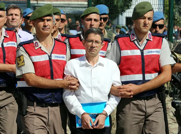 FETÖ'cü Kemal Batmaz'ın abisi Şakir Batmaz'ın cezası onandı - 2
