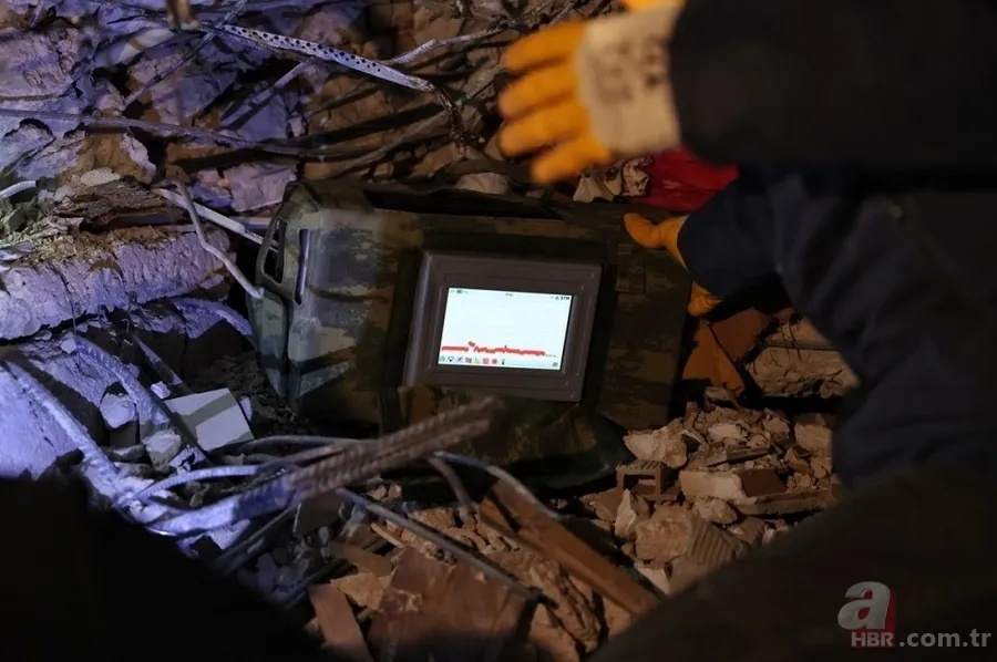 Yerli savunma sanayii ekipmanları deprem bölgesinde: Birçoğu ilk kez afet bölgesinde kullanıldı 16