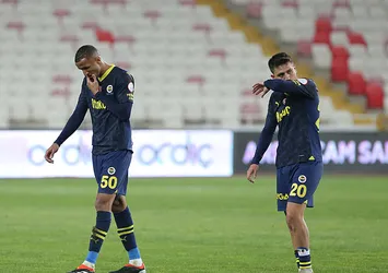 Fenerbahçe'de yaprak dökümü! Sivasspor maçı sonrası biletler kesildi! İşte takımdan ayrılacak 9 isim...