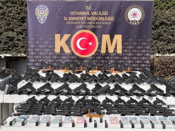 İstanbul'da silah sevkiyatına suçüstü! Tarihin en yüksek sayısı - 1