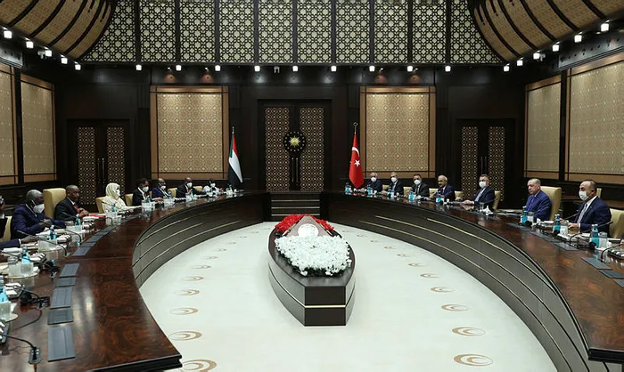 Başkan Erdoğan ve Sudan Egemenlik Konseyi Başkanı Orgeneral Abdulfettah El-Burhan’dan flaş açıklamalar