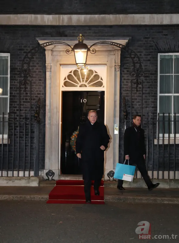 Londra'daki Dörtlü Zirve'den ilk kareler... 24