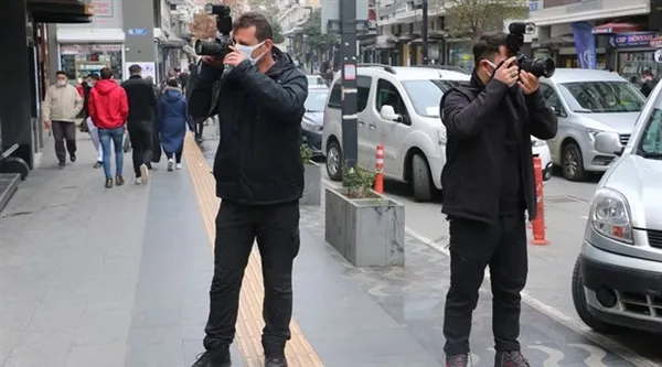 Bir cenazede yüz kişi koronavirüse yakalandı! Kırmızı renkteki ilde korkutan olay