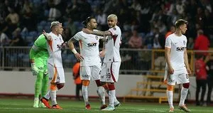 Galatasaray çılgın bonservisi reddetti!