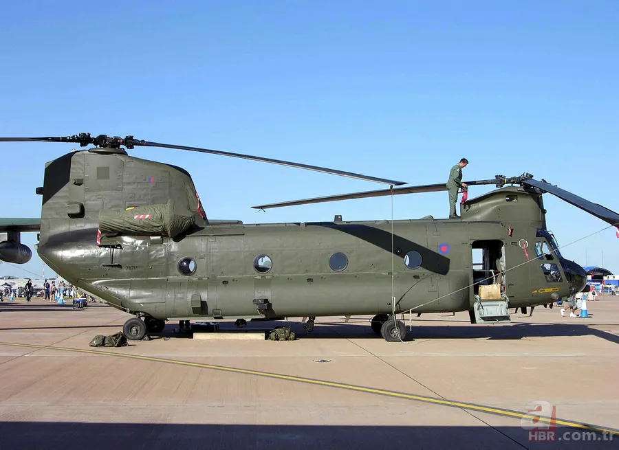 TSK'ya yedinci CH-47 Chinook helikopteri 11