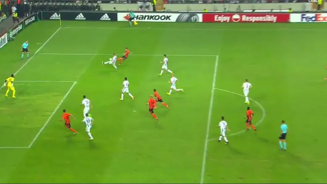 Konyaspor, Shakhtar Donetsk'e mağlup oldu - 1