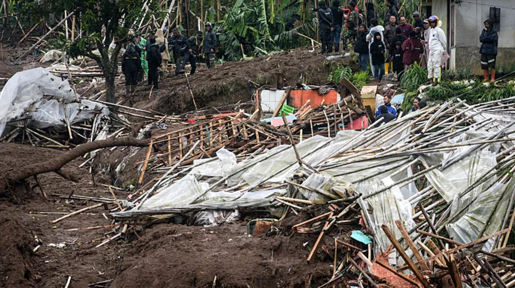 Endonezya’da heyelan: 7 ölü, 82 kayıp