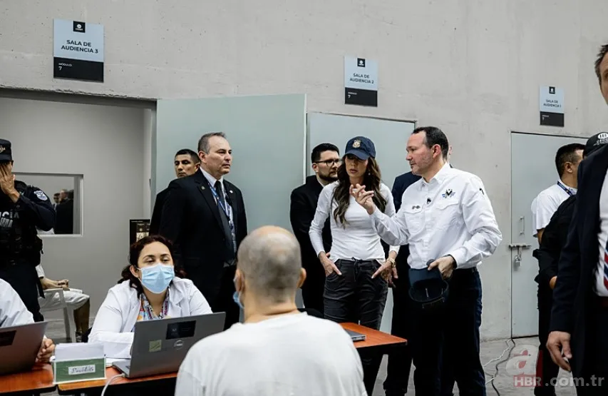 ABD'nin Güvenlik Bakanı Noem kendini koruyamadı! Restoranda çantasını çaldırdı 3