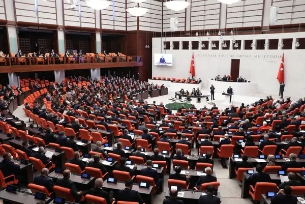 TBMM bugün açılıyor! Peki gündemde neler var? Siyasette neler konuşulacak?