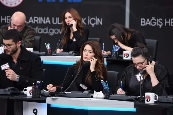 Türkiye Tek Yürek kampanyasına vatandaşlardan duygulandıran mesajlar: Okul harçlıkları doğum parası ve daha niceleri