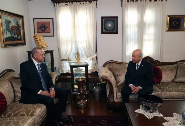 Ankara'da 'Cumhur' zirvesi: Başkan Recep Tayyip Erdoğan MHP Lideri Devlet Bahçeli ile bir araya geldi - 2