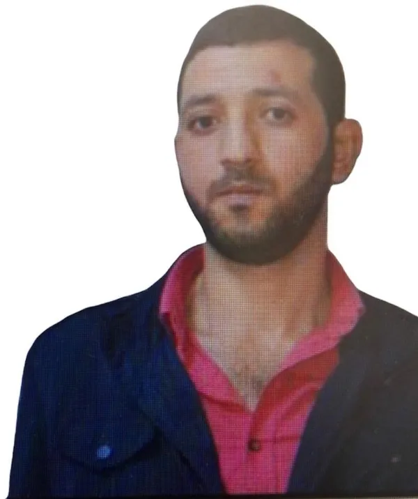 adanada-yengesi-ile-annesini-oldurup-kacan-sanigin-resmi-ortaya-cikti-1644307762236.jpg Adana’da yengesi ile annesini öldürüp kaçan sanığın resmi ortaya çıktı - 1