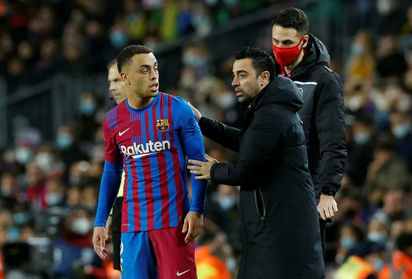 Barcelona Teknik Direktörü Xavi’den Galatasaray’a övgü: Futbol ve motivasyon olarak karşılaşmadığımız bir savunma seviyesindeydi