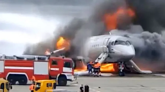 Rusya’daki korkunç uçak kazasının yeni görüntüleri yayınlandı - 1