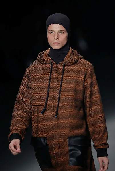 Brezilya’da manken podyumda hayatını kaybetti