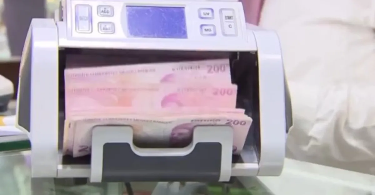 Emekli bayram ikramiyesi yatmaya başladı