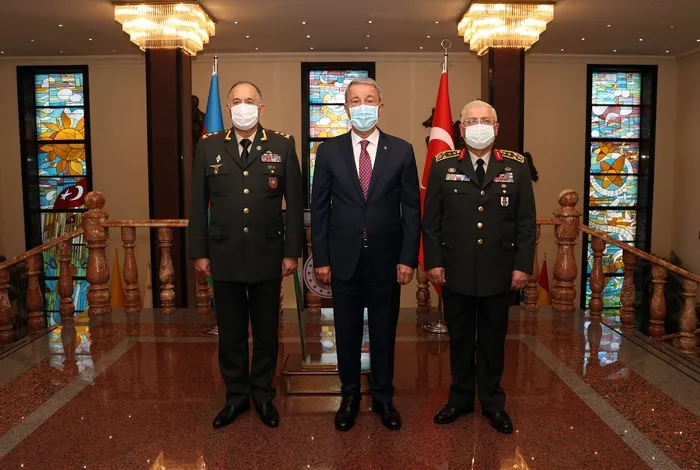 Milli Savunma Bakanı Hulusi Akar'dan önemli kabul! Azerbaycan Genelkurmay Başkanı ile görüştü - 1
