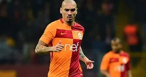 Galatasaray’da Maicon kırmızı kart gördü