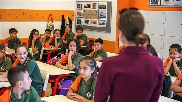 1689699043596.jpg Öğretmenlere müjde! Tarih değiştirildi! Bakan Yusuf Tekin detayları duyurdu... - 2