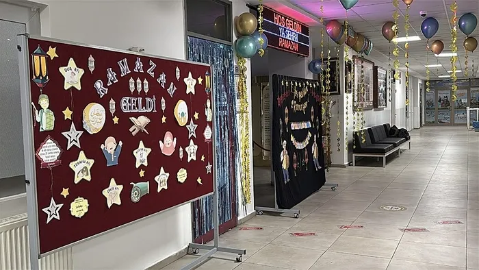 ramazan-ruhu-okullara-tasindi-velilerden-cimere-tesekkur-yagmuru-1772270953935.jpeg Ramazan ruhu okullara taşındı: Velilerden CİMER'e teşekkür yağmuru - 3