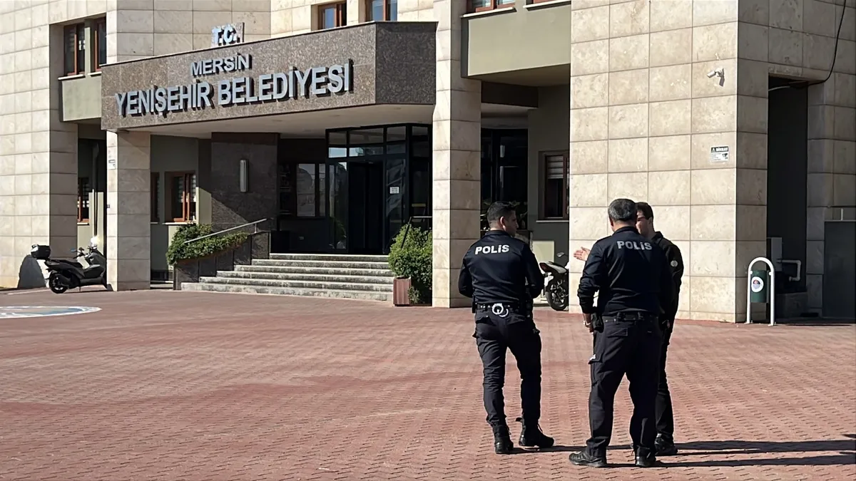 CHP Mersin Yenişehir Belediyesi'ne operasyon