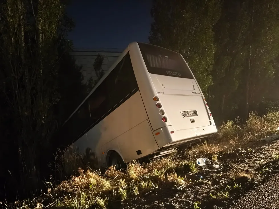 Ankara'da servis minibüsü ile otomobil çarpıştı: 8 kişi yaralandı - 4