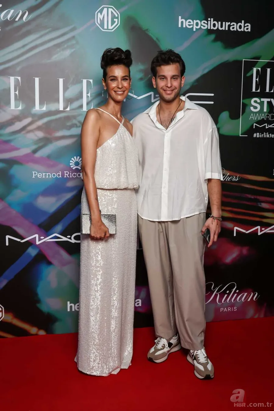 Arzum Onan 0 bedene bakın nasıl düştü! 50'lik oyuncu diyet sonrası 20'liklere taş çıkarıyor: "Her gün 1 bardak..." 4