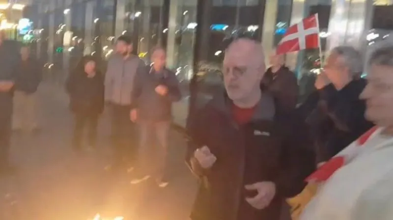 Danimarka Da Kur An I Kerim Yaktilar