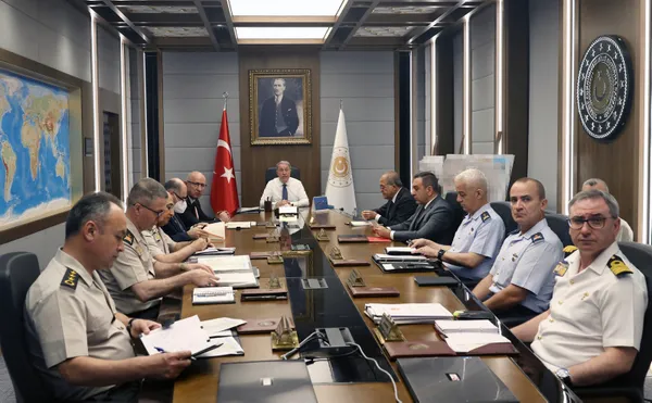 Milli Savunma Bakanı Hulusi Akar'dan "tahıl koridoru" ve "terörle mücadele" açıklaması - 4