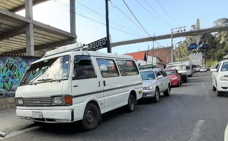 Bolivya'da gıda ve yakıt sıkıntısı! Varlık içinde yokluğa düştüler!