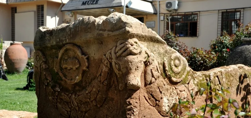 Adıyaman'da Roma dönemine ait lahit bulundu