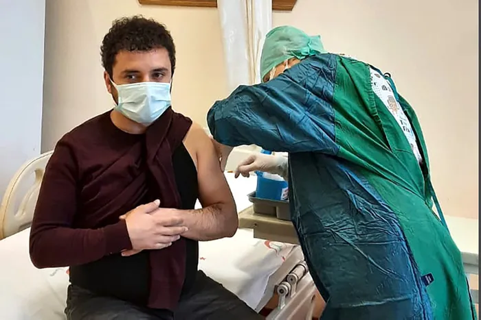 Son dakika: Aşı uygulamasında 3. gün! Kovid-19 aşısı yaptıran sağlık çalışanı sayısı 600 bini geçti