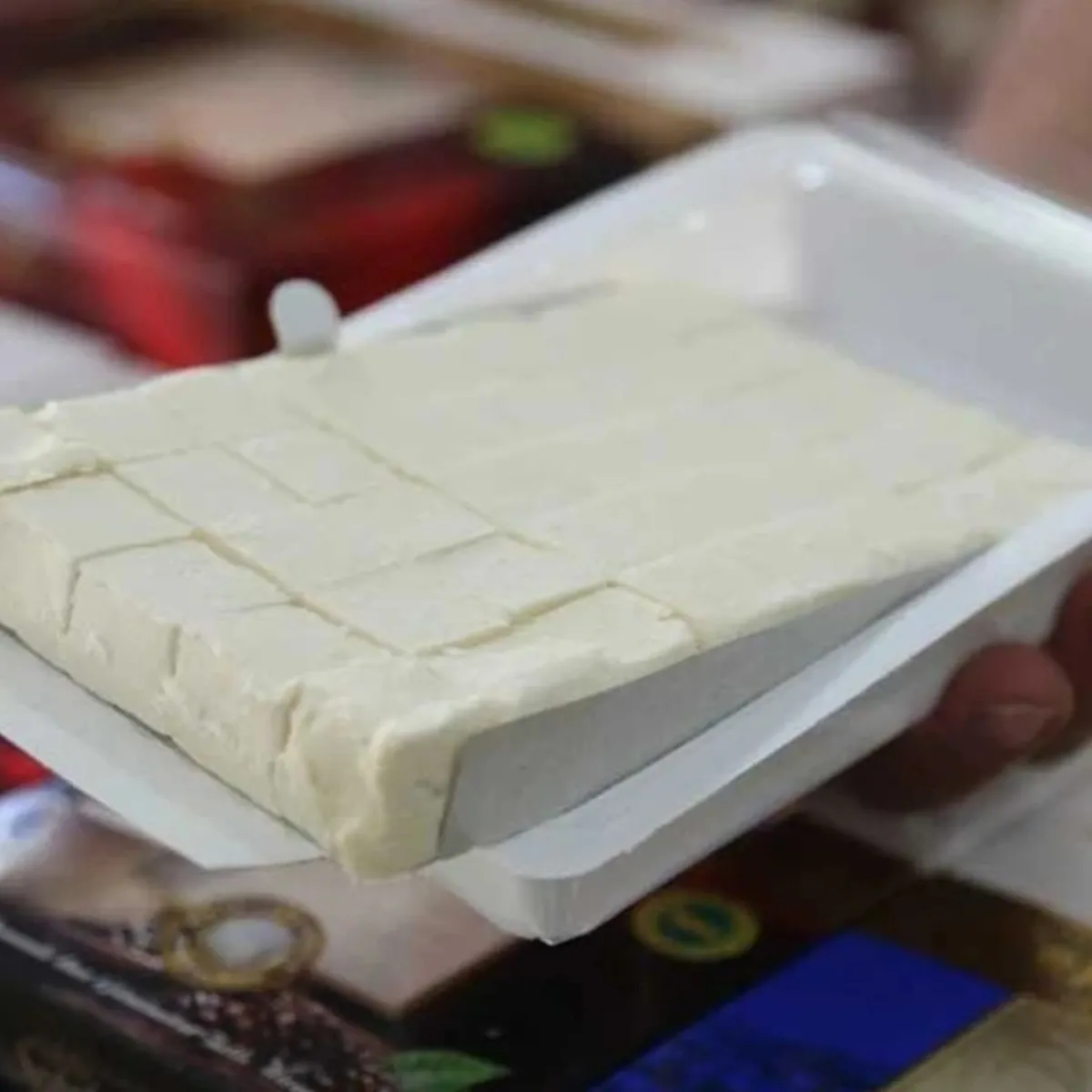 Çekme helvada yeni standart: En az yüzde 15 Antep fıstığı şartı