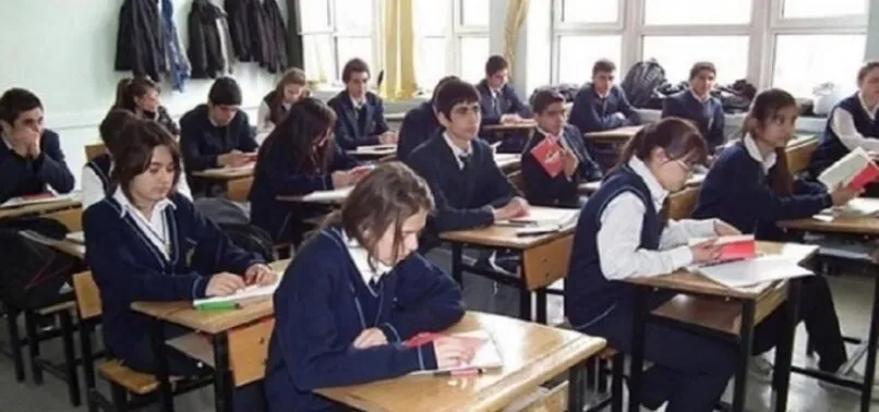 Deprem bölgesinde okullar ne zaman açılacak? 10 ilde okullar ayın kaçında açılacak? Bakan Özer açıkladı...