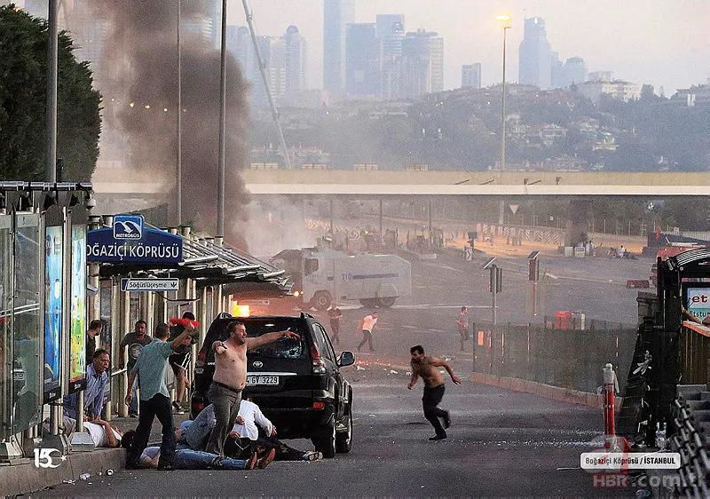 15 Temmuz şiirleri sözleri kısa uzun anlamlı şiirler! 4,8 kıtalık 15 Temmuz şiirleri! 5
